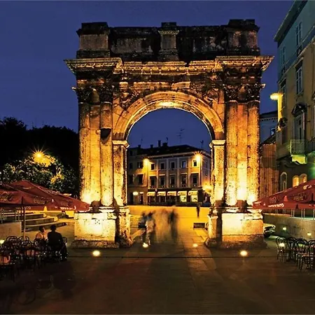 In With Sea View, Loggia, Air Conditioning,wifi 3616-1 * Pula